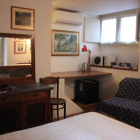 B&B Al Borgo Lovere Bagian luar foto