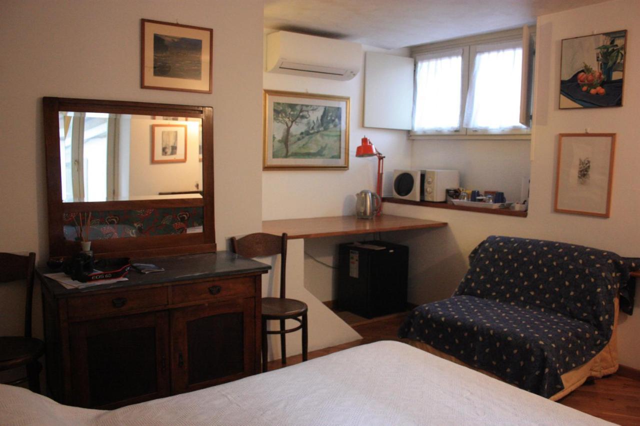 B&B Al Borgo Lovere Bagian luar foto