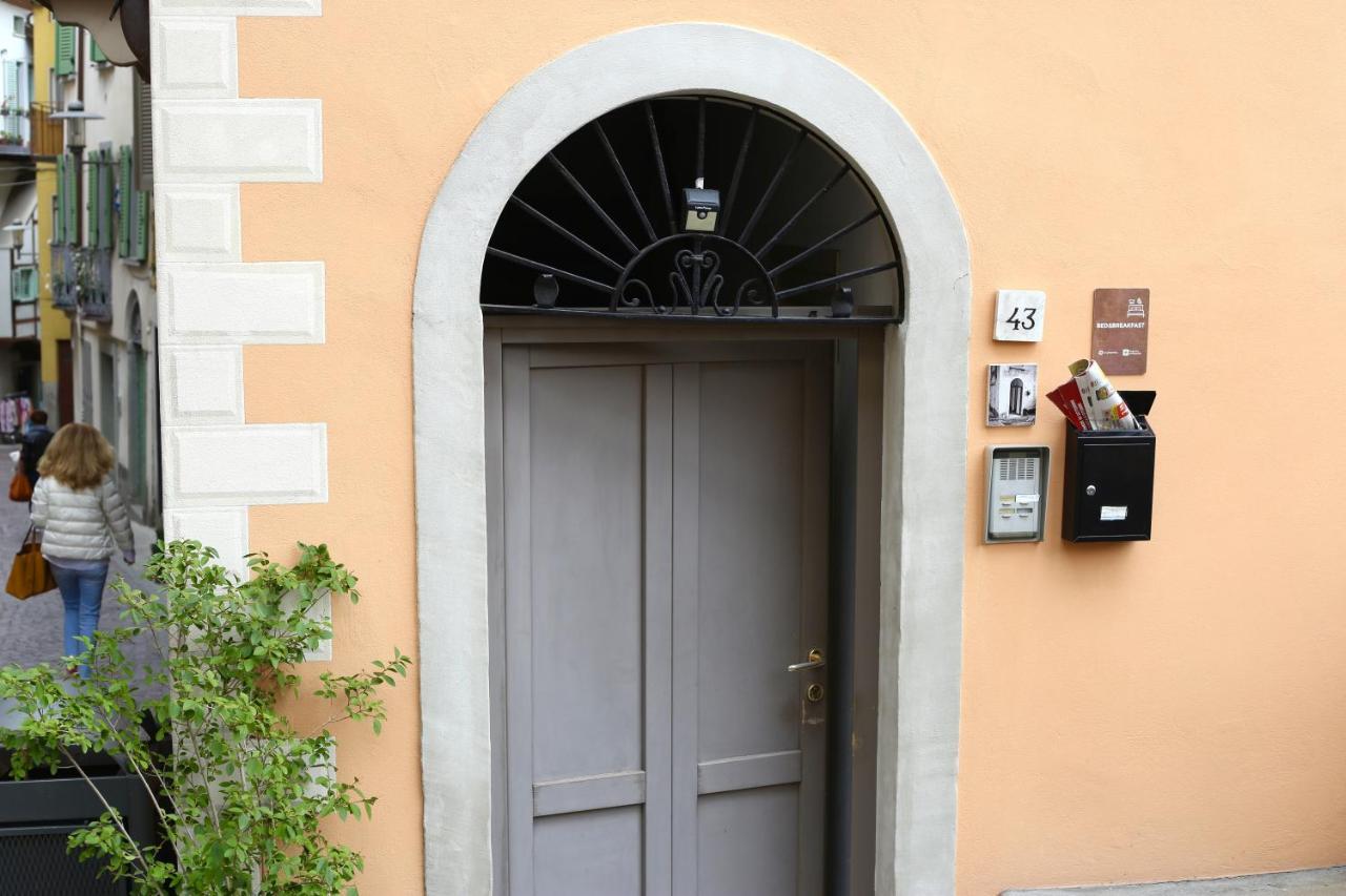B&B Al Borgo Lovere Bagian luar foto
