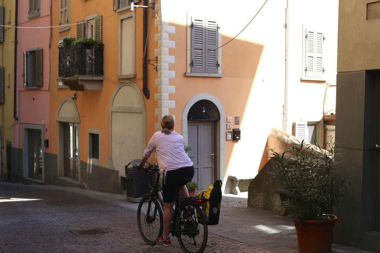 B&B Al Borgo Lovere Bagian luar foto